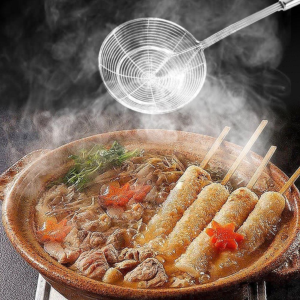 Сито шумовка из нержавеющей стали с длинной ручкой L 34 см d 15 см (17429) - фото 3 Сито шумовка из нержавеющей стали с длинной ручкой L 34 см d 15 см (17429) - фото 3