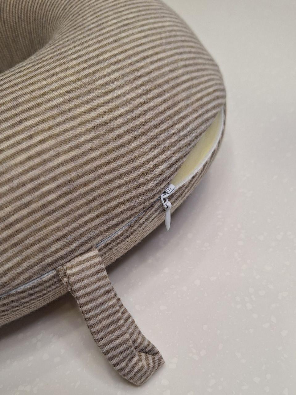 Подушка-рогалик дорожня Colorful Home з ефектом пам'яті Коричневий/Бежевий (1442) - фото 3