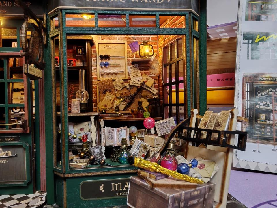 Конструктор Румбокс Гарри Поттер Магазин волшебных палочек (F-032) - фото 5 Конструктор Румбокс Гарри Поттер Магазин волшебных палочек (F-032) - фото 5