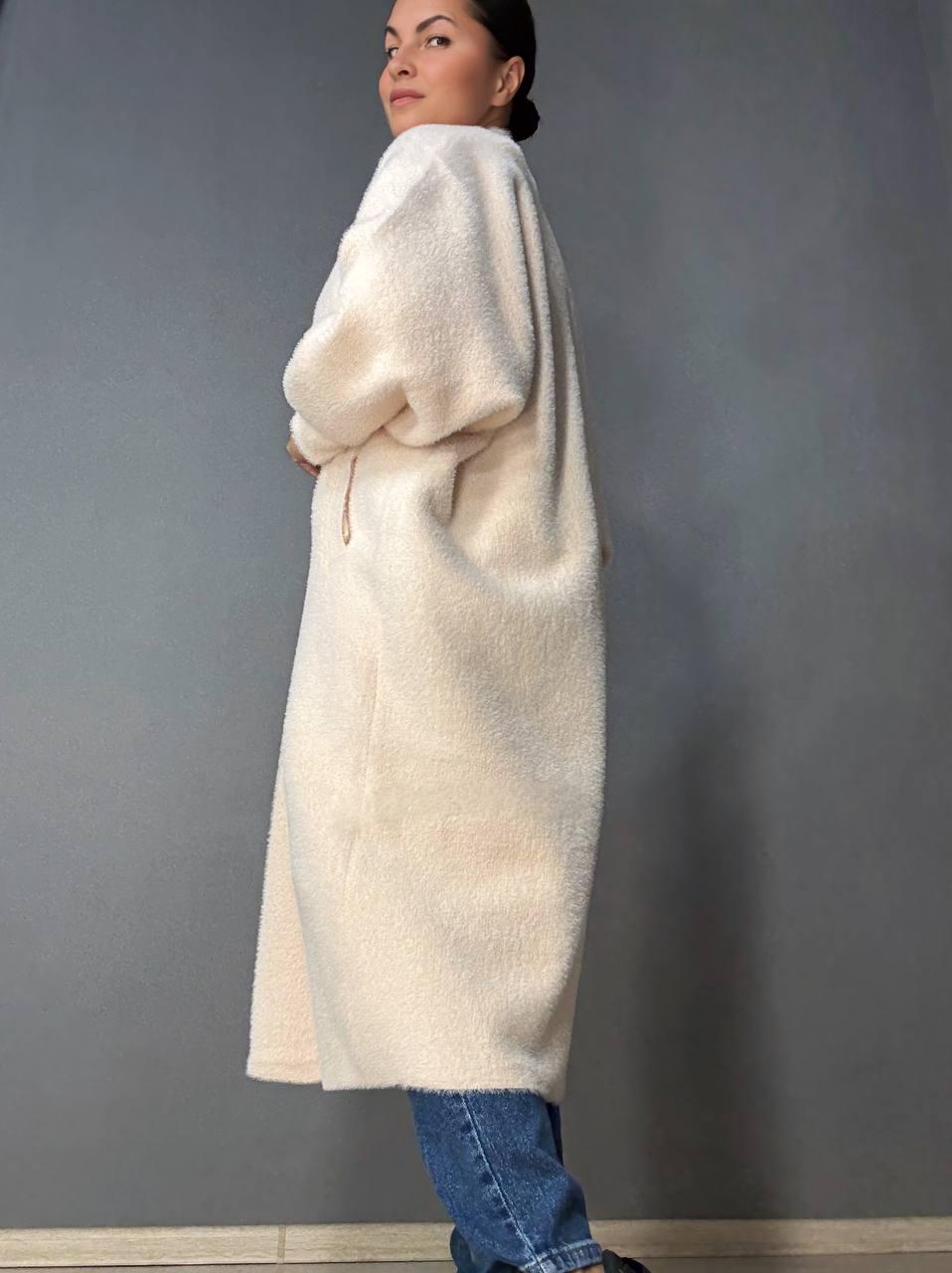 Кардиган жіночий Fancy Matinee 30740 ангора довгий з кишенями OS Молочний (4872) - фото 3