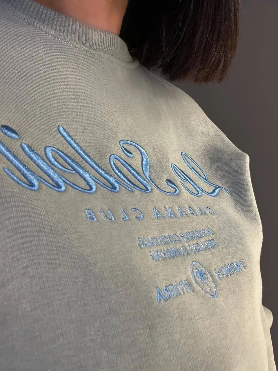 Свитшот женский PEPPER MINT 24-03 оверсайз удлиненный вышивка спереди утепленный XL Оливковый (957) - фото 10