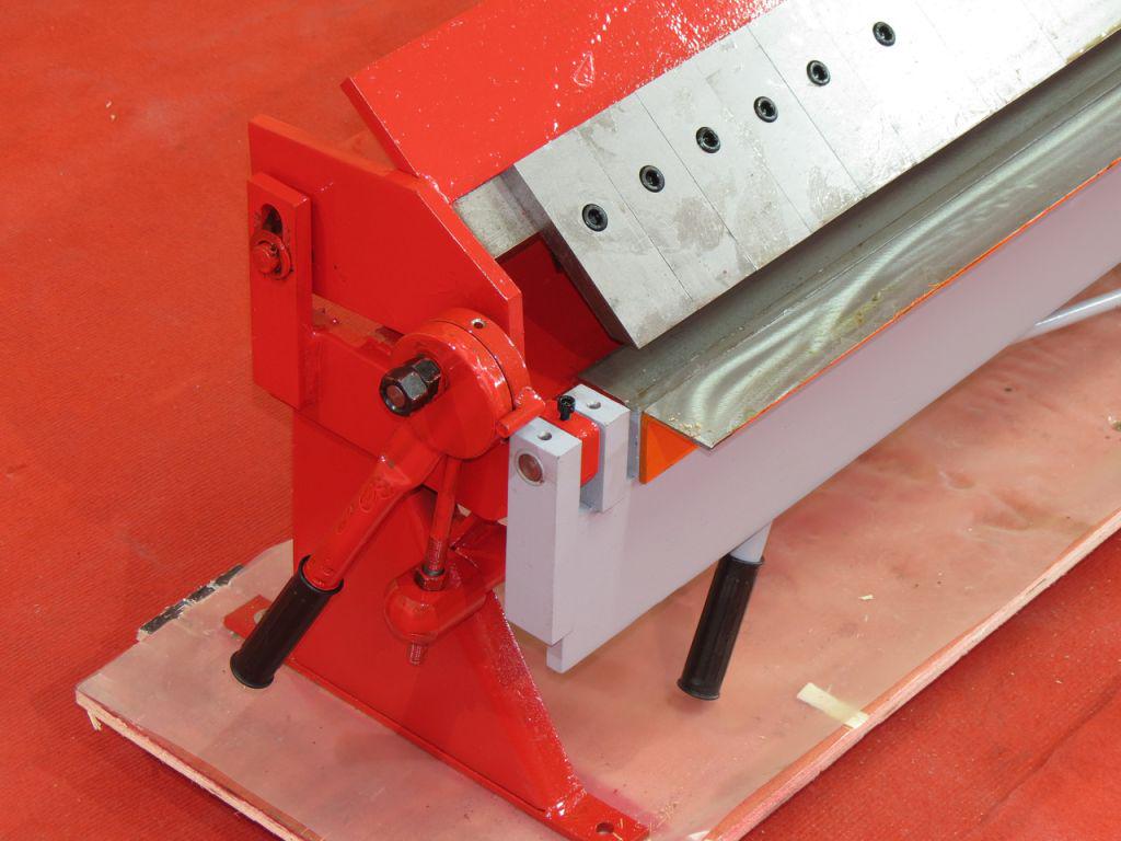 Листозгинальний верстат Holzmann AKM 1220 - фото 3 Листозгинальний верстат Holzmann AKM 1220 - фото 3