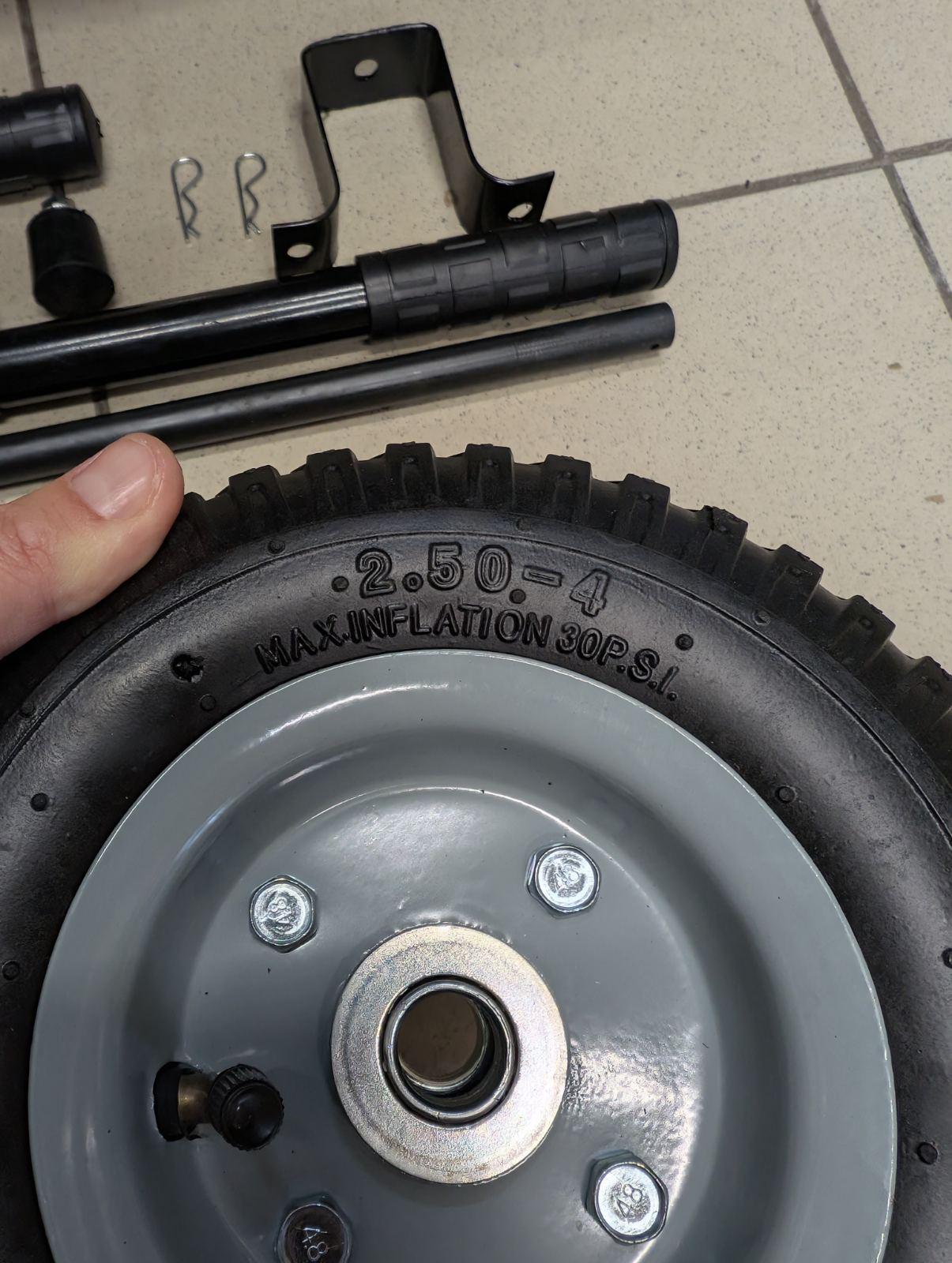 Набор надувных колес для генератора с металлическими ручками для транспортировки 3D (2104618834) - фото 8 Набор надувных колес для генератора с металлическими ручками для транспортировки 3D (2104618834) - фото 8