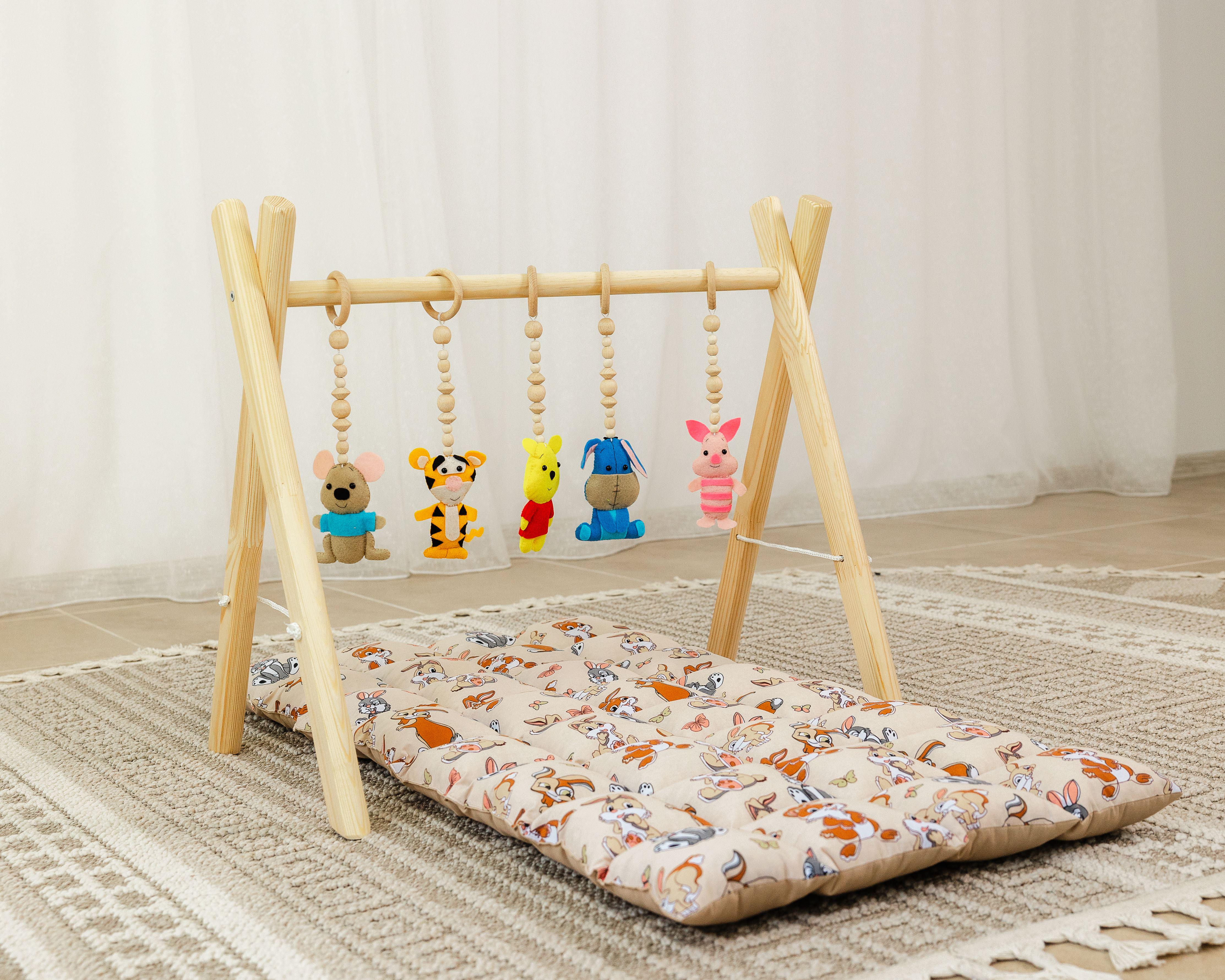 Мобиль напольный деревянный Винни Пух с матрасом Funny rabbits (0002261)