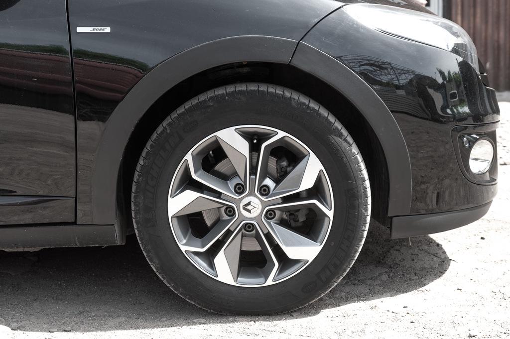 Накладки на арки SW металл Max chrome для Renault Megane III 2009-2016 гг. нержавеющая сталь Черный