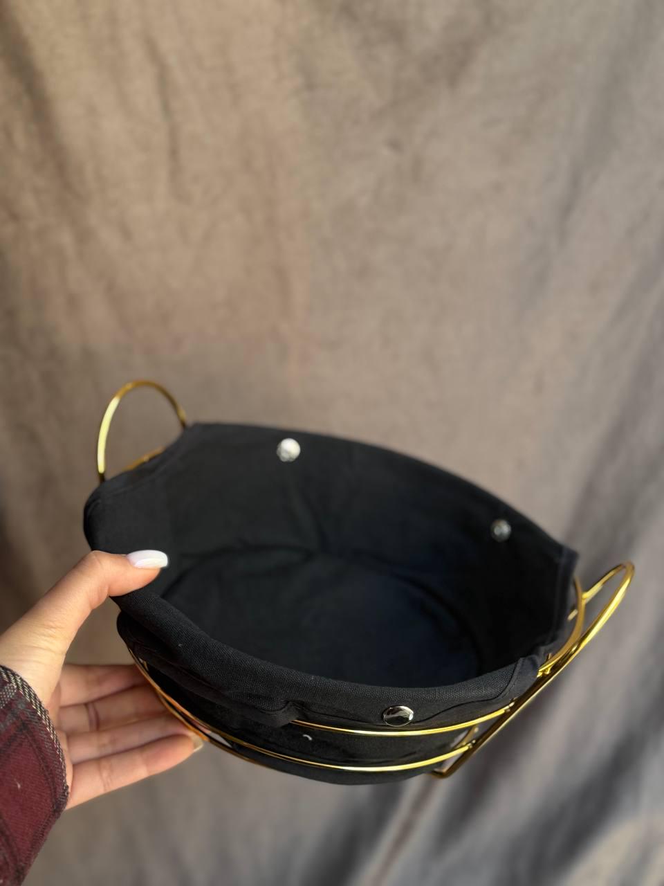 Хлібниця-кошик Elisey металева з текстильною накладкою 24 см Золотий/Чорний (9140-002) - фото 5 Хлібниця-кошик Elisey металева з текстильною накладкою 24 см Золотий/Чорний (9140-002) - фото 5