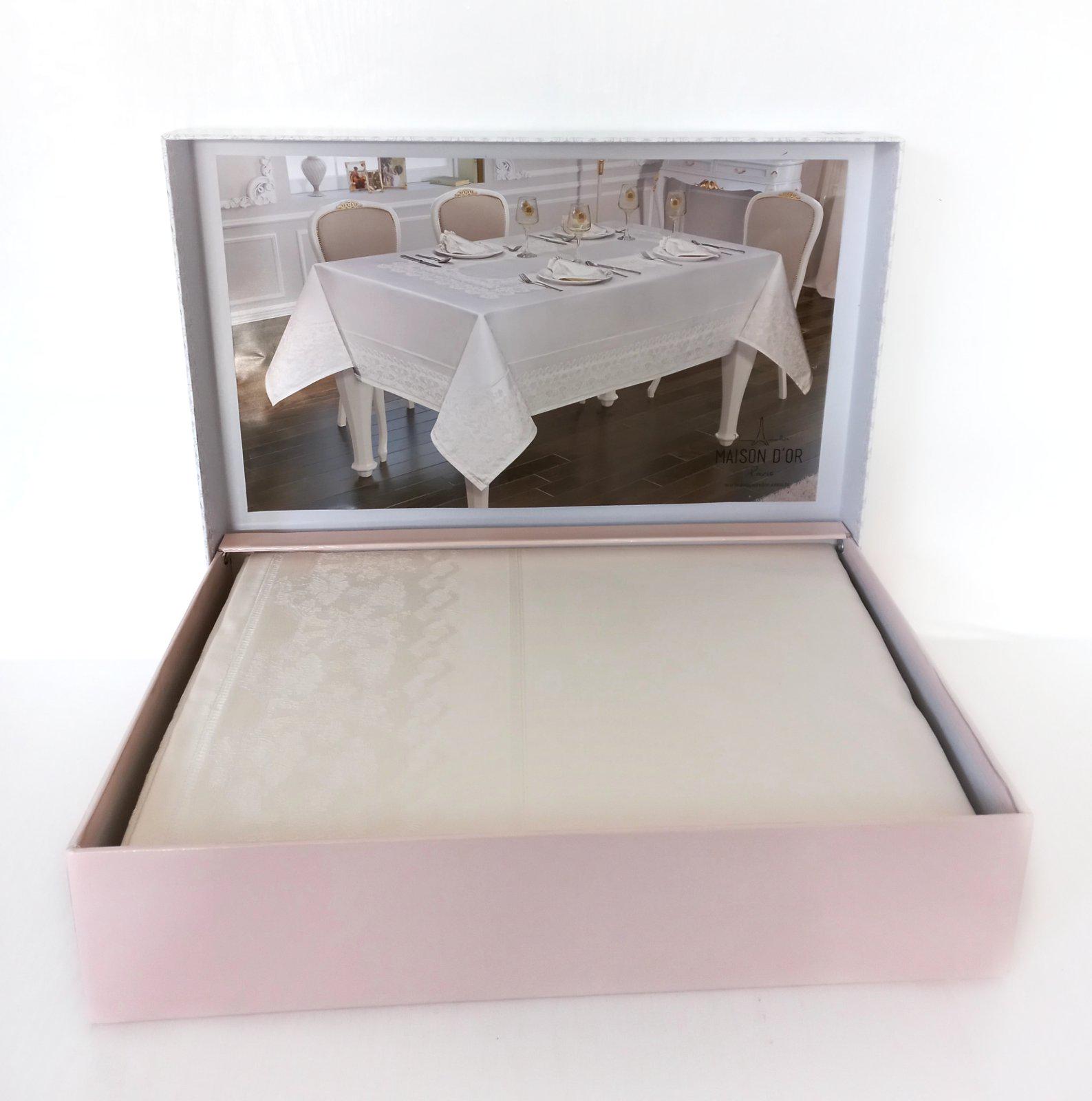 Скатерть Set Maison D'or 160x320 + 8 шт. салфеток Palmer Ecru (CN10966)