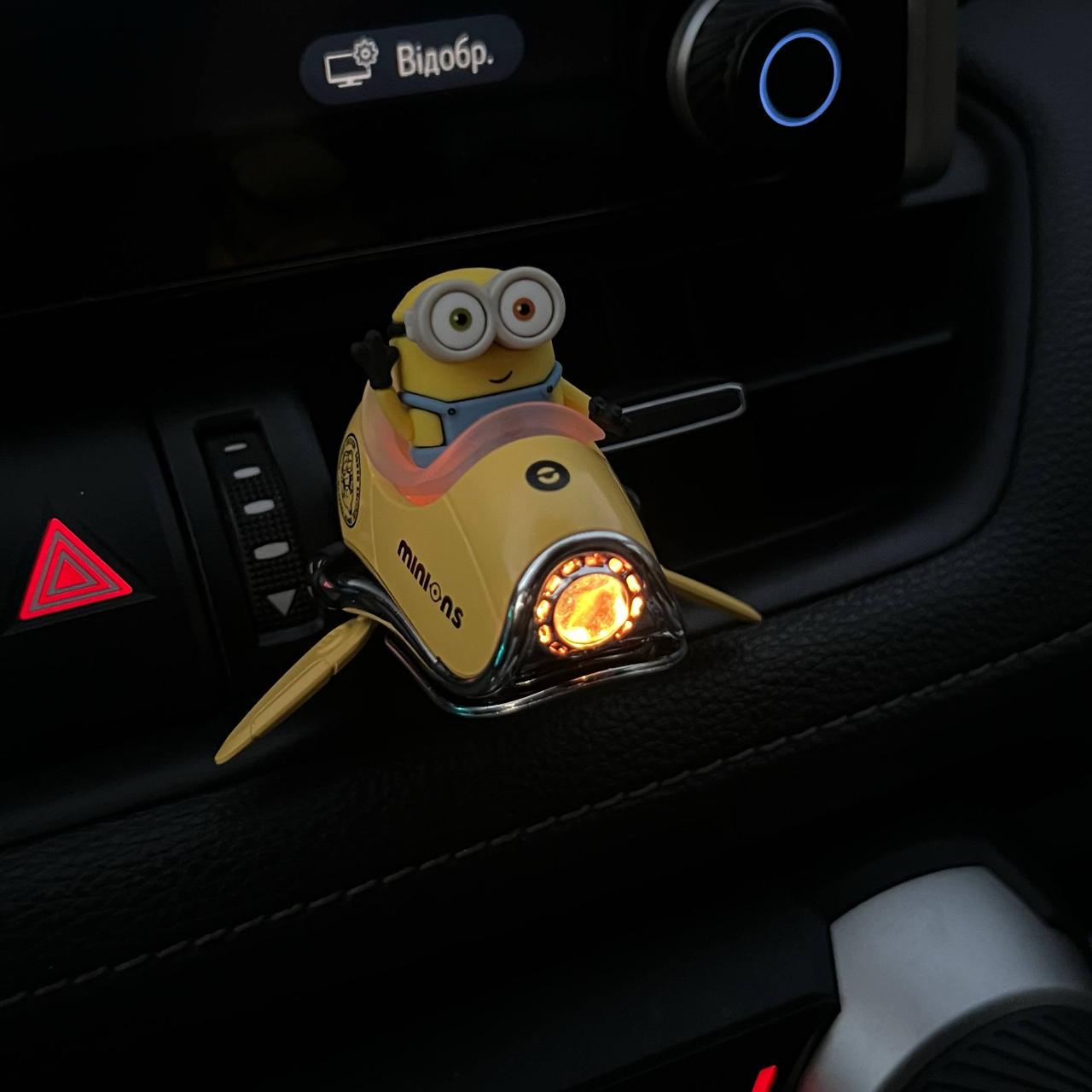 Ароматизатор для автомобільного салону Minion Pilot - фото 8 Ароматизатор для автомобільного салону Minion Pilot - фото 8