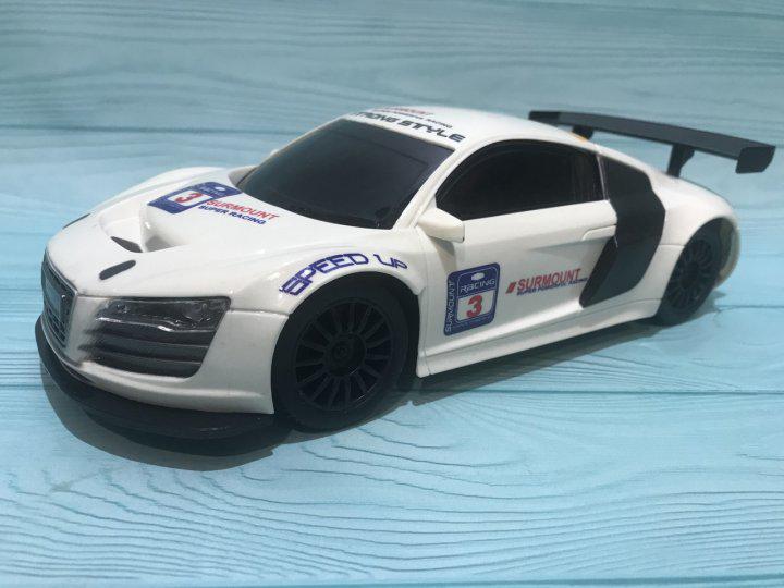 Машинка на пульті радіоуправління Limo Toy Model QX 3688-5 21 см Білий (1241435370)