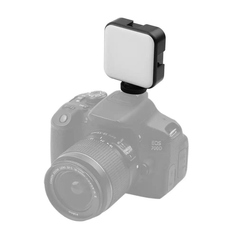 Накамерный свет LED Р5 7,5х7,5 см со встроенным аккумулятором 1800mAh для видео та фотосемки - фото 4