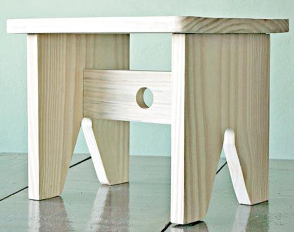 Стульчик из дерева Буг Бланже (ТАБ-004101)