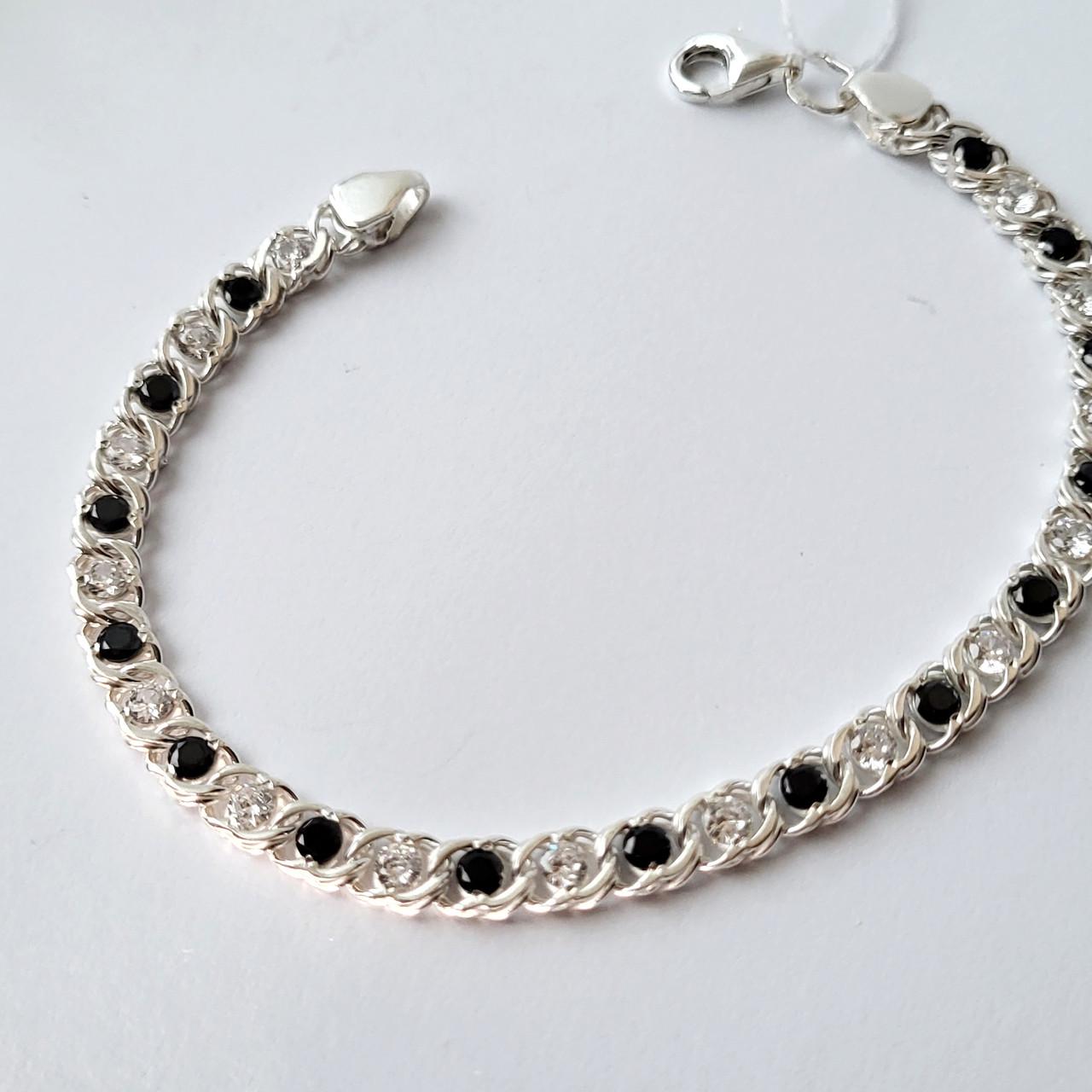 Браслет Арабка с черными и белыми камнями серебро 925 пробы 6,72 г 17-20 см (25036833)
