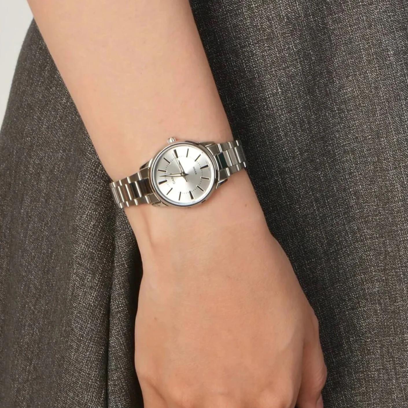 Наручний годинник жіночий Casio LTP-1303D-7A d 30 мм - фото 5 Наручний годинник жіночий Casio LTP-1303D-7A d 30 мм - фото 5