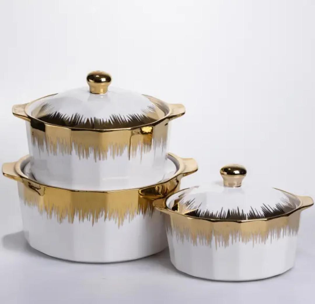 Набор супниц Yiwu ML-T26-3 фарфоровых 3 шт. 1,5/2/3 л Белый с золотым (29919086)