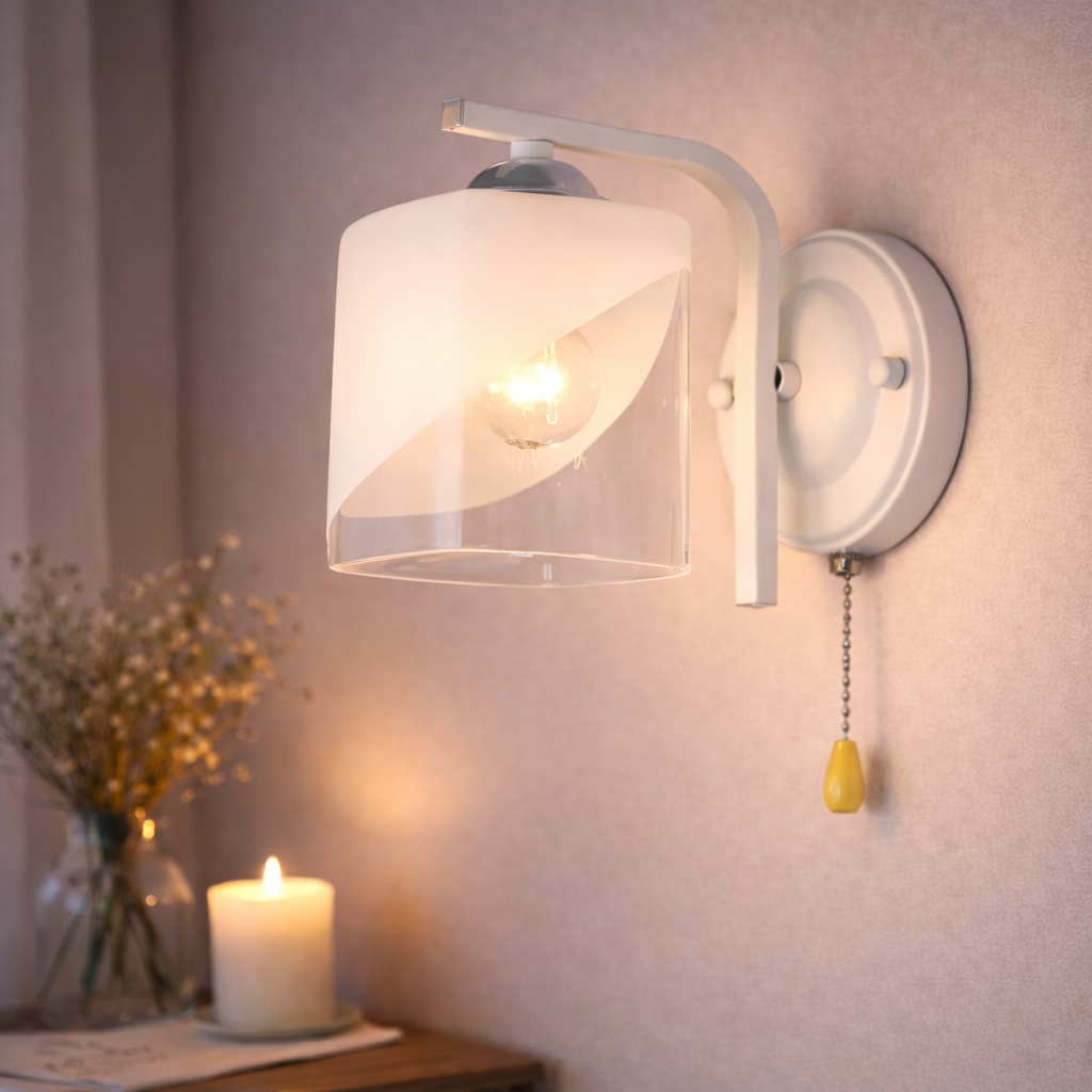 Бра Sirius с полупрозрачным плафоном под одну лампу Е27 Белый/Хром (07245/1 Matte White+CR)