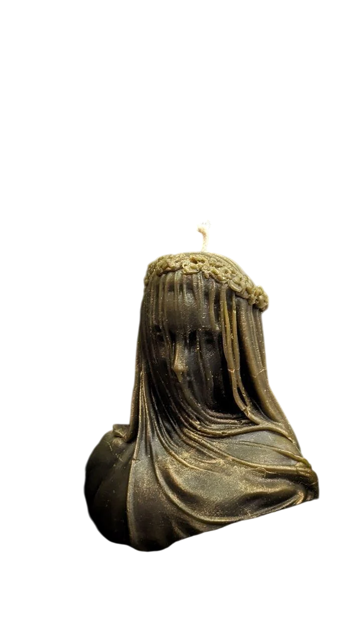 Свеча восковая Девушка с вуалью