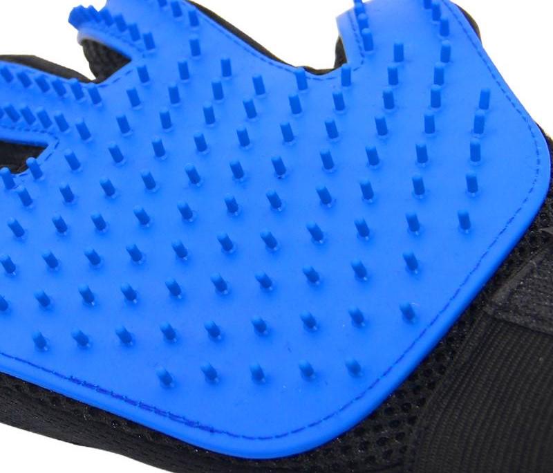 Рукавички для вичісування шерсті з собак Чорний/Синій (1M1170) - фото 3 Рукавички для вичісування шерсті з собак Чорний/Синій (1M1170) - фото 3