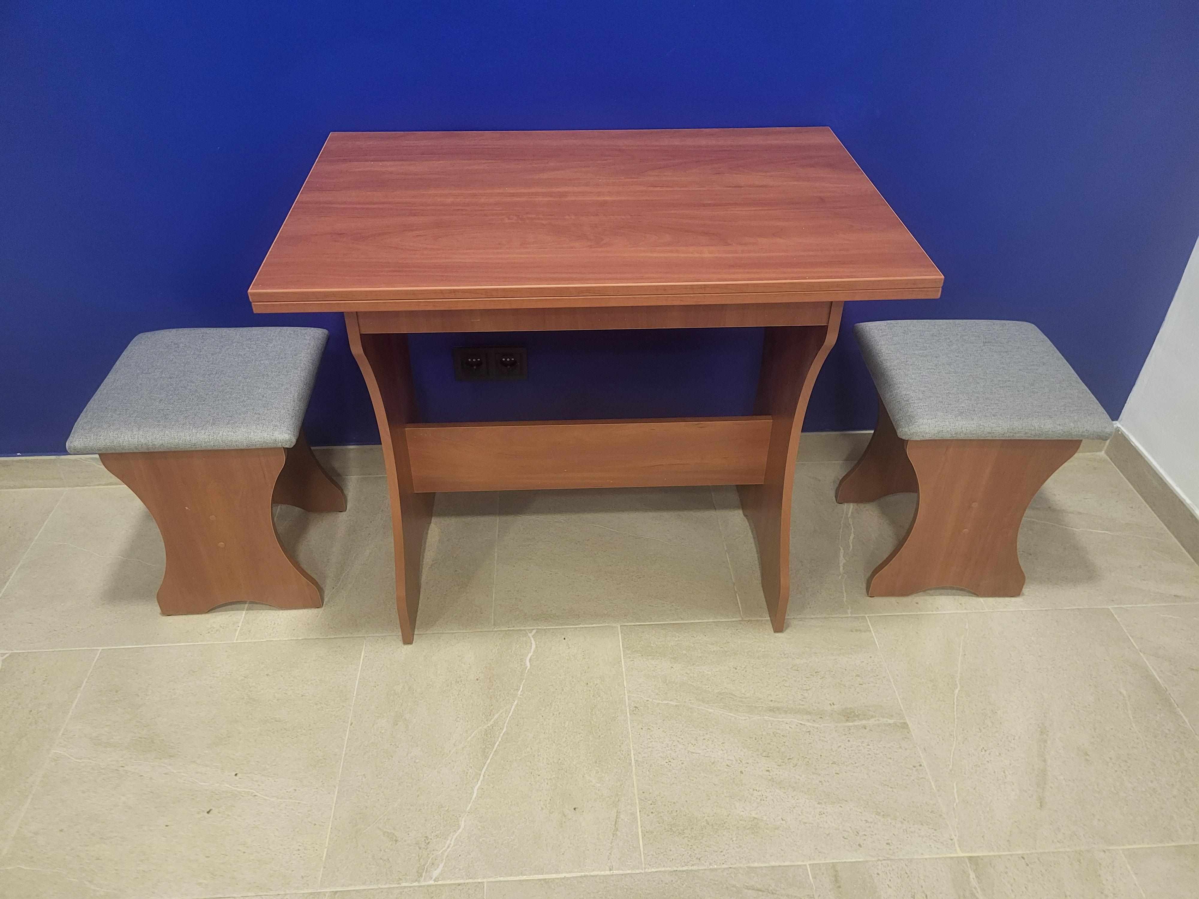 Стол раскладной и 2 табурета Семейный Яблоня/Сильвер (STT-Y-S)