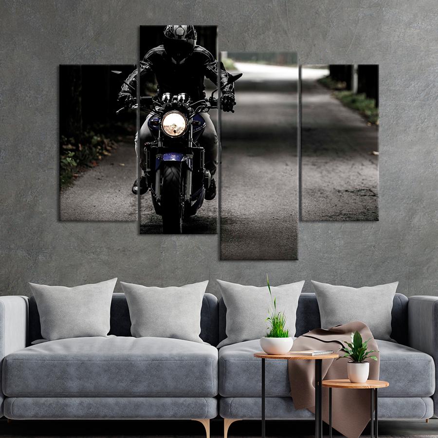 Картина Автомобиль Байкер в чёрном на мотоцикле 149x106 см (A1212-4)