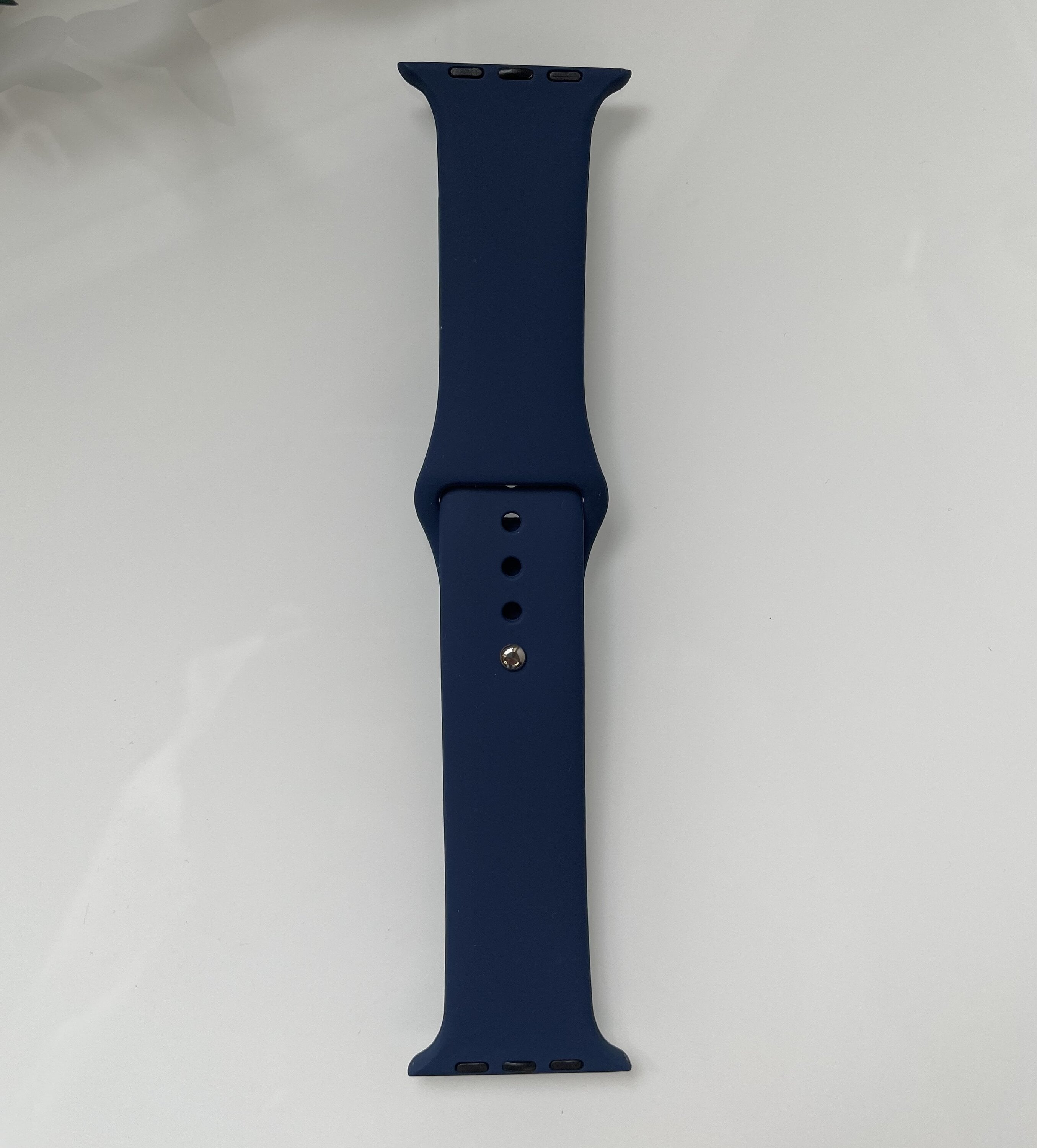 Ремешок для смарт-часов силиконовый для Apple Watch 38/40 мм Темно-синий (RW034)