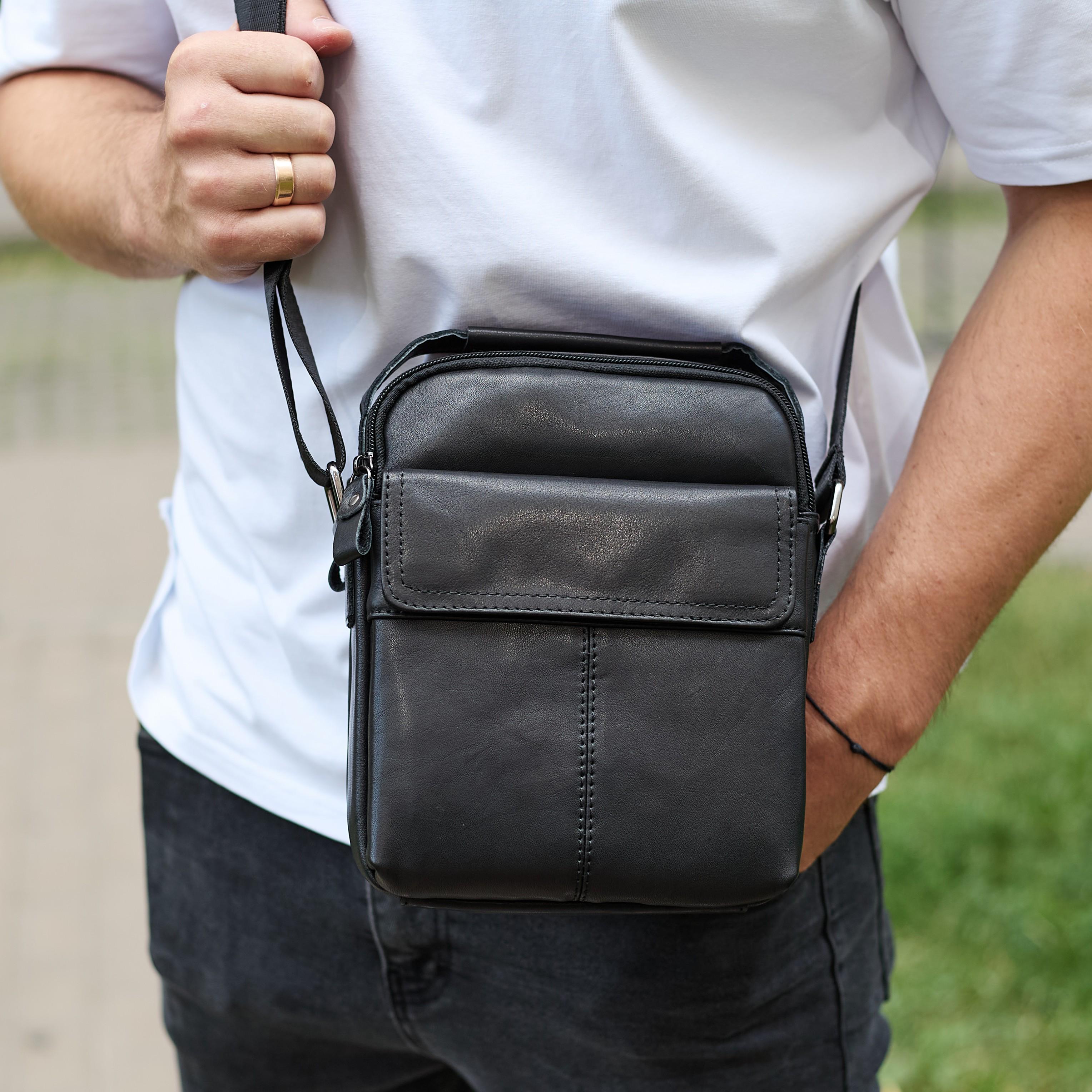 Мужская сумка-мессенджер кожаная Tiding Bag 24х18х8 см Черный