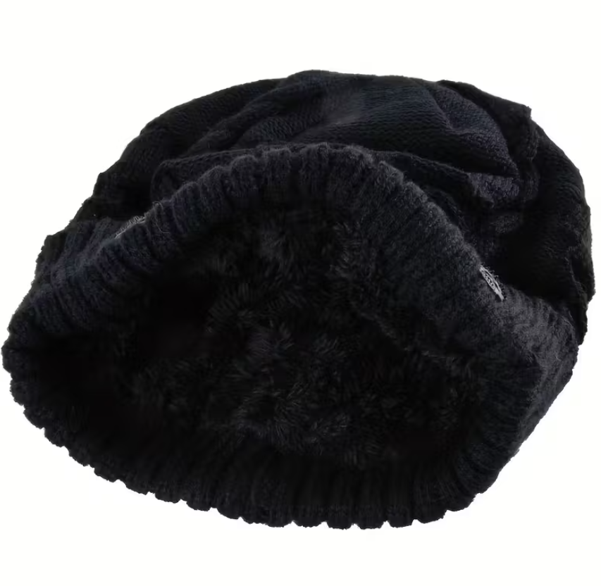 Шапка теплая однотонная на флисе с черепами Черный (ШЧЧ1) - фото 2 Шапка теплая однотонная на флисе с черепами Черный (ШЧЧ1) - фото 2