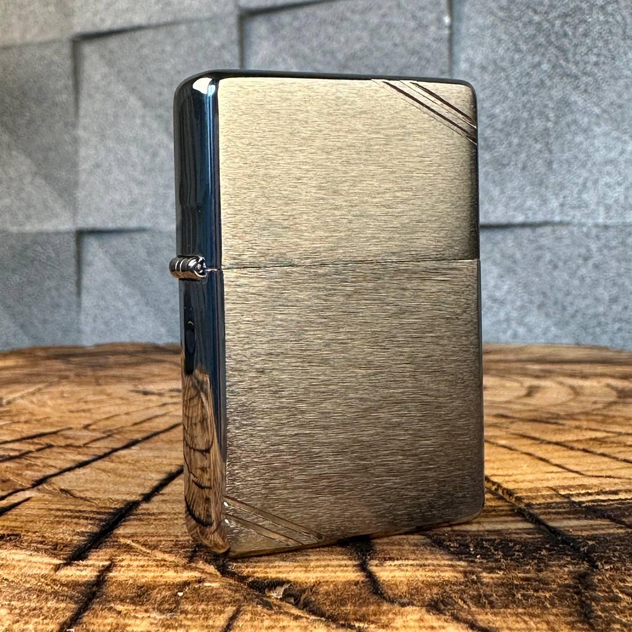 Зажигалка бензиновая ZIPPO Brushed Chrome хромированная Зажигалка бензиновая ZIPPO Brushed Chrome хромированная