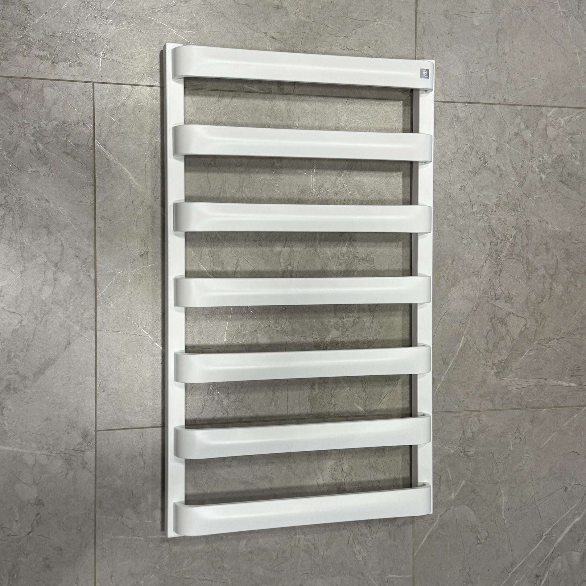 Полотенцесушитель водяной Terma Wix AIR 850x500 мм White Mat (569)