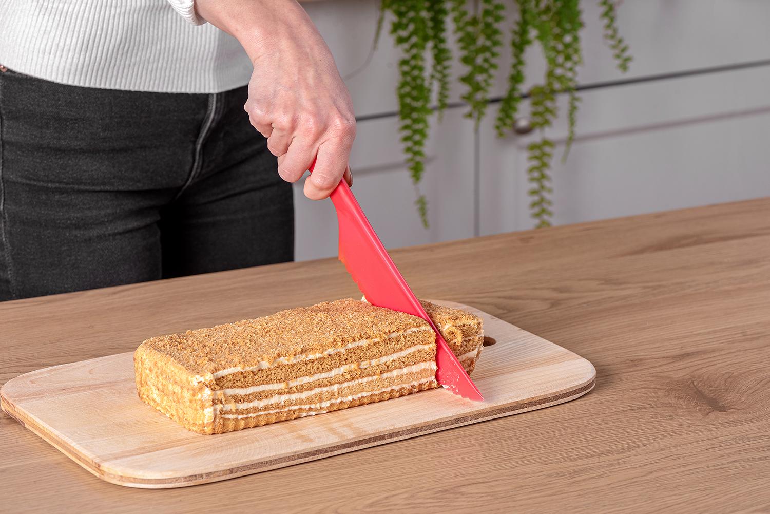 Кухонний ніж пластиковий Kitchette для силіконового килимка 30,5 см Рожевий (1806200137) - фото 11 Кухонний ніж пластиковий Kitchette для силіконового килимка 30,5 см Рожевий (1806200137) - фото 11