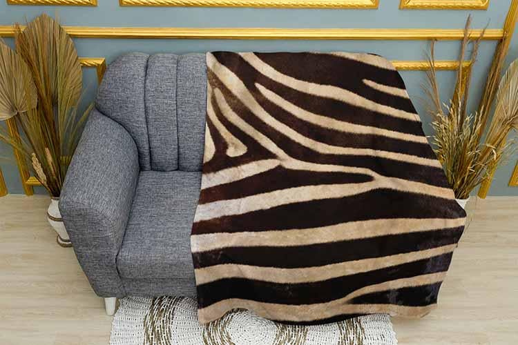 Плед Brown zebra pattern плюш двухслойный 150х210 см (113514-3) Плед Brown zebra pattern плюш двухслойный 150х210 см (113514-3)