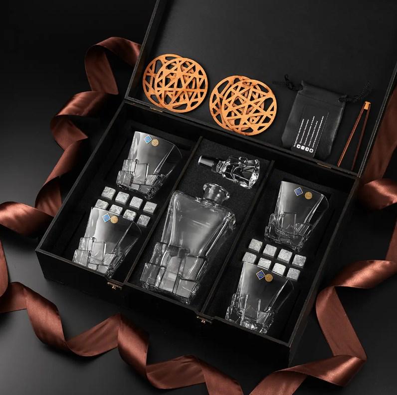 Подарочный набор для алкоголя камни для виски Whiskey Stones 16 шт./4 хрустальных стакана Bohemia Crack 310 мл и графин 900 мл - фото 3