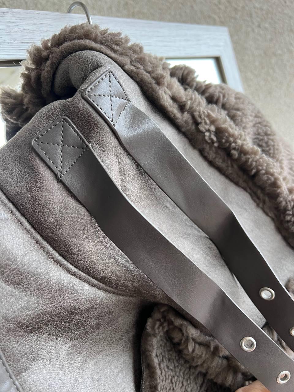 Дублянка жіноча Aftf Basic 243 середньої довжини з екозамші на блискавці з хутром L Капучино (3292) - фото 6 Дублянка жіноча Aftf Basic 243 середньої довжини з екозамші на блискавці з хутром L Капучино (3292) - фото 6