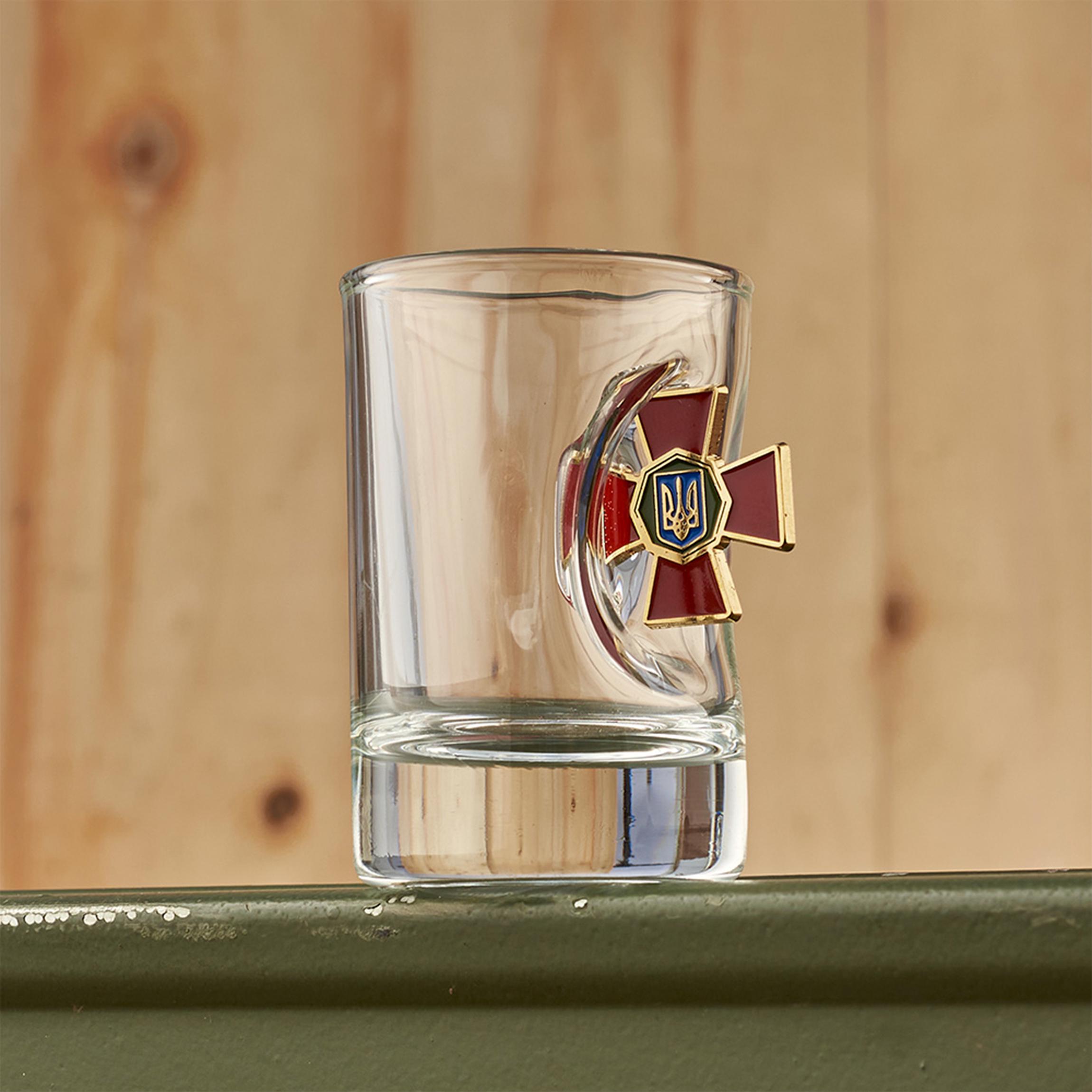 Набор VSKLO БК маленький графин и рюмки ВСУ (28918607) - фото 4 Набор VSKLO БК маленький графин и рюмки ВСУ (28918607) - фото 4
