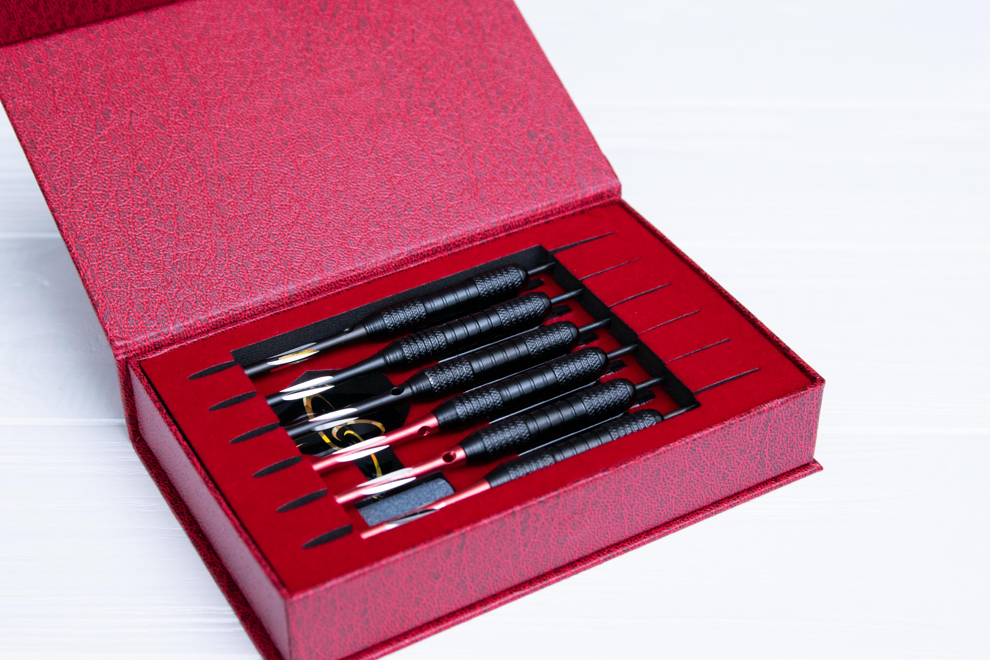 Дротики для дартс Champion set 25 г 6 шт.та аксесуари (25066278) - фото 2 Дротики для дартс Champion set 25 г 6 шт.та аксесуари (25066278) - фото 2