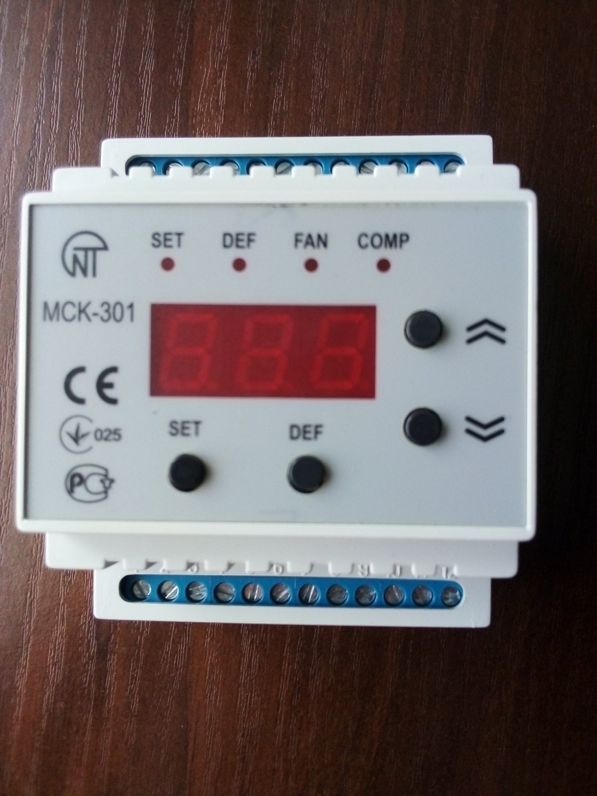 Контроллер управления кондиционерами Новатек Електро 220/380В МСК-301-61 - фото 3 Контроллер управления кондиционерами Новатек Електро 220/380В МСК-301-61 - фото 3