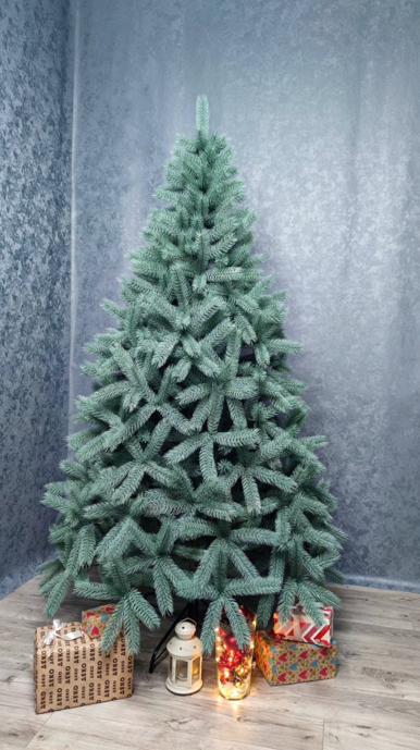 Штучна ялинка лита Буковельська з металевою підставкою 1,80 м Блакитний (NYT15174) - фото 3 Штучна ялинка лита Буковельська з металевою підставкою 1,80 м Блакитний (NYT15174) - фото 3