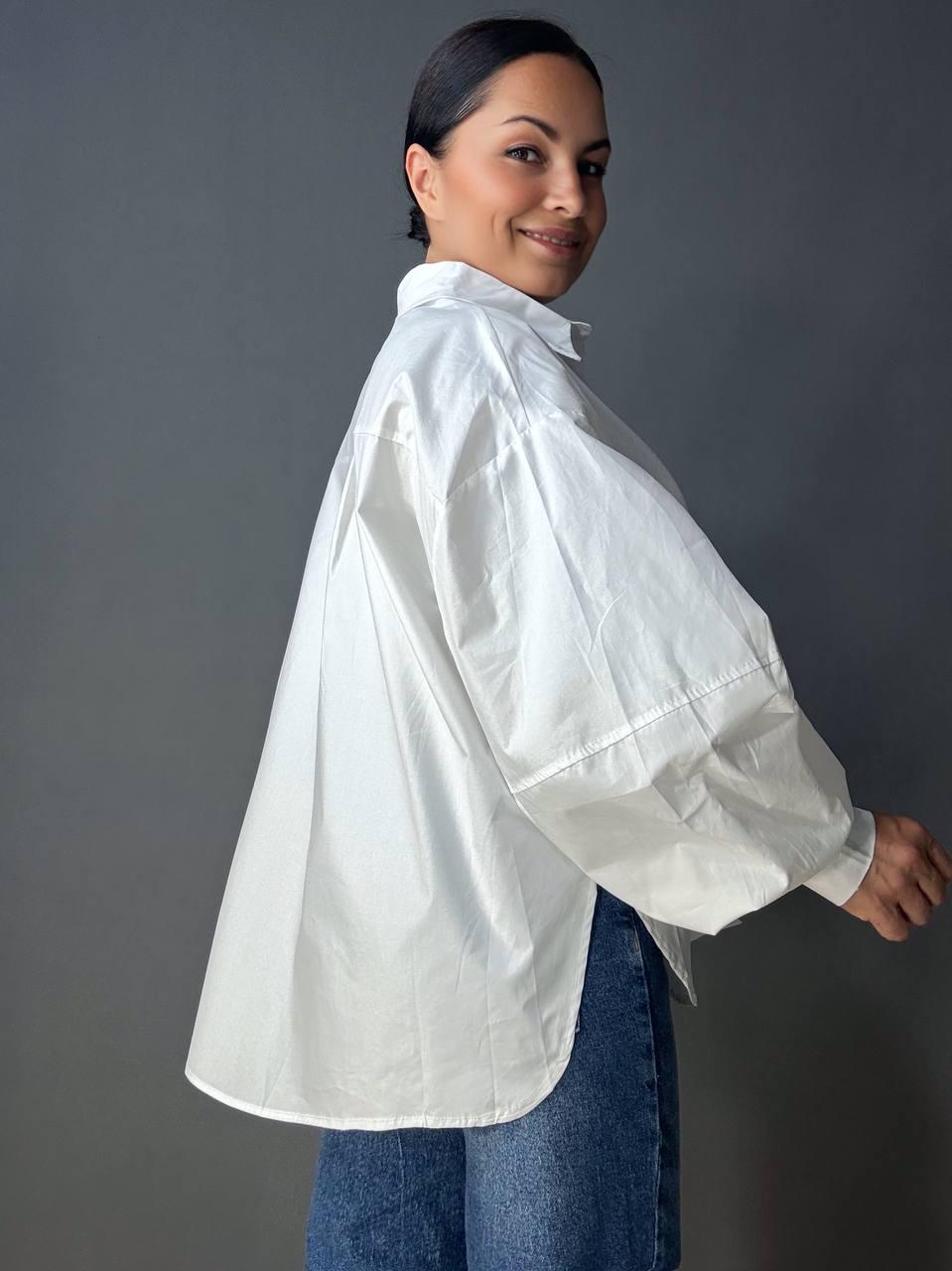 Рубашка женская Lan Lan 7503 оверсайз широкая длинная с пышным рукавом OS Белый (4909) - фото 7 Рубашка женская Lan Lan 7503 оверсайз широкая длинная с пышным рукавом OS Белый (4909) - фото 7