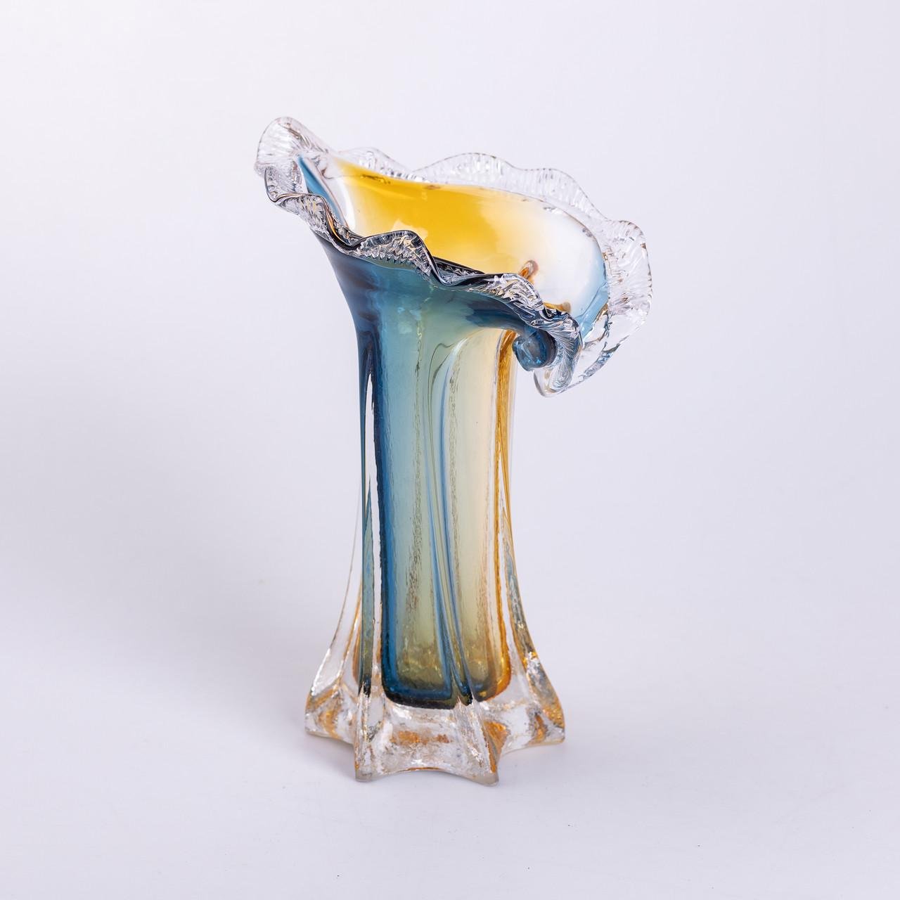 Ваза декоративная стеклянная для цветов фигурная 24,5 см 500 мл Желто-синий (6861) Ваза декоративная стеклянная для цветов фигурная 24,5 см 500 мл Желто-синий (6861)