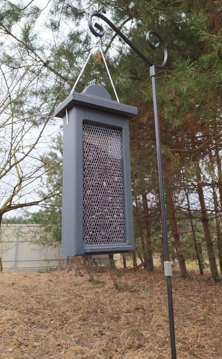 Кормушка для птиц Эйрен бункерного типа из дерева сосны 40х18х11 см Антрацит Кормушка для птиц Эйрен бункерного типа из дерева сосны 40х18х11 см Антрацит