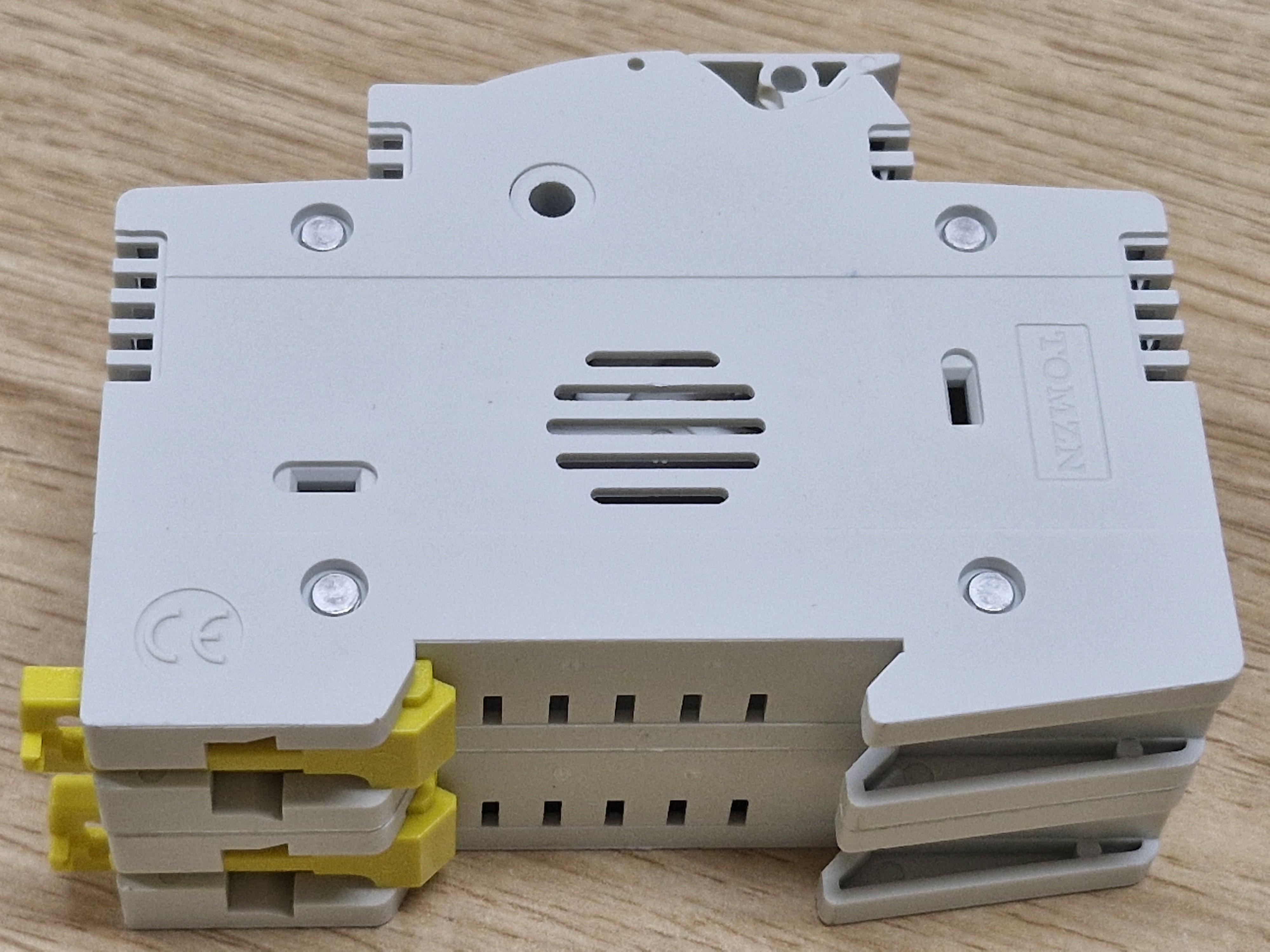 Тримач двополюсний без запобіжників 10x38 мм TOMZN для сонячних панелей LED індикація до 1100V PV клас gPV (22120338) - фото 14 Тримач двополюсний без запобіжників 10x38 мм TOMZN для сонячних панелей LED індикація до 1100V PV клас gPV (22120338) - фото 14