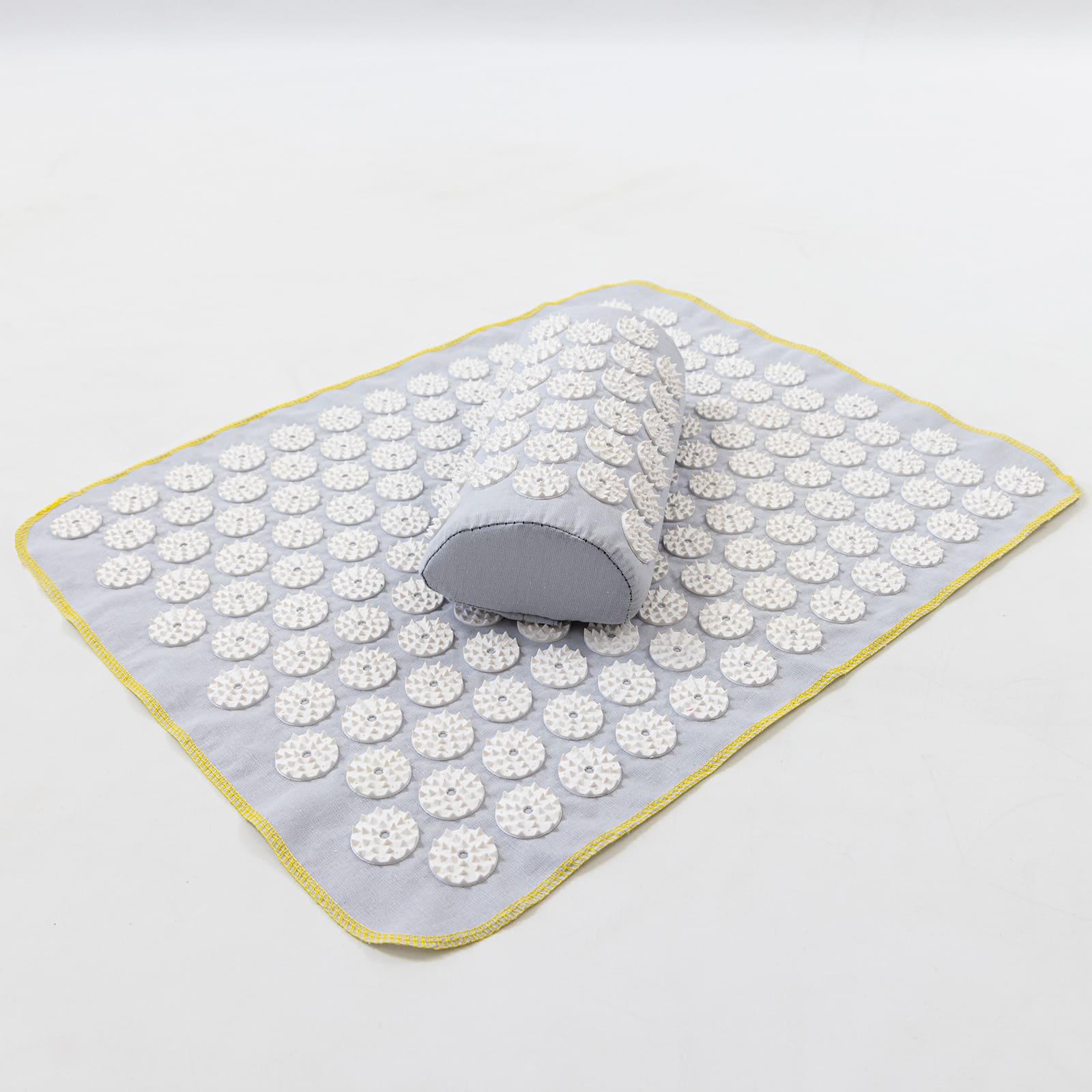 Масажний килимок OSPORT аплікатор Кузнєцова і валик масажер для спини/шиї/ніг/стоп/голови/тіла Сіро-білий (n-0141) - фото 7 Масажний килимок OSPORT аплікатор Кузнєцова і валик масажер для спини/шиї/ніг/стоп/голови/тіла Сіро-білий (n-0141) - фото 7