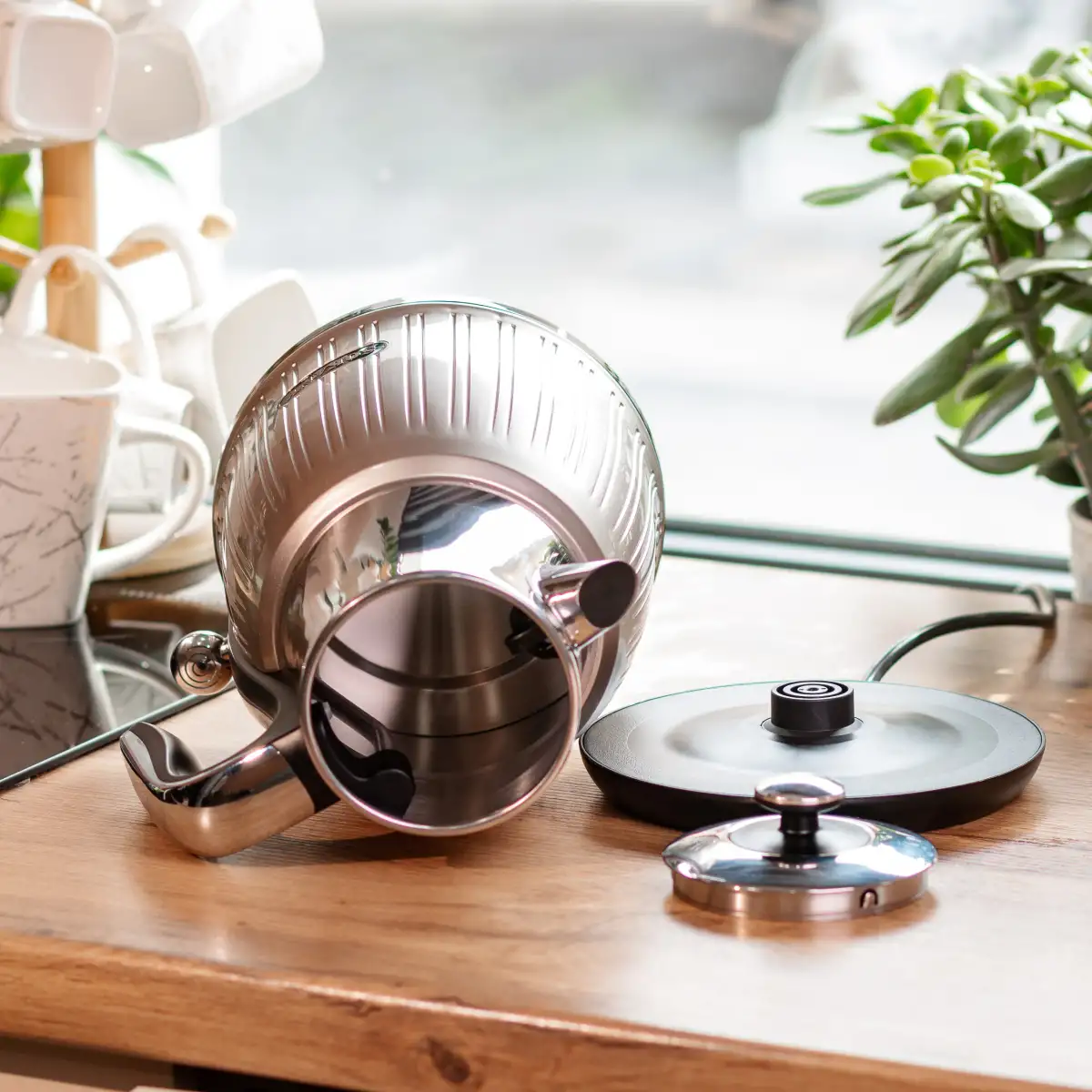 Электрочайник бесшумный Sokany SK-SH-1055 из нержавеющей стали 1,6 л Розовый металлик (118-107-SKSH1055) - фото 3 Электрочайник бесшумный Sokany SK-SH-1055 из нержавеющей стали 1,6 л Розовый металлик (118-107-SKSH1055) - фото 3