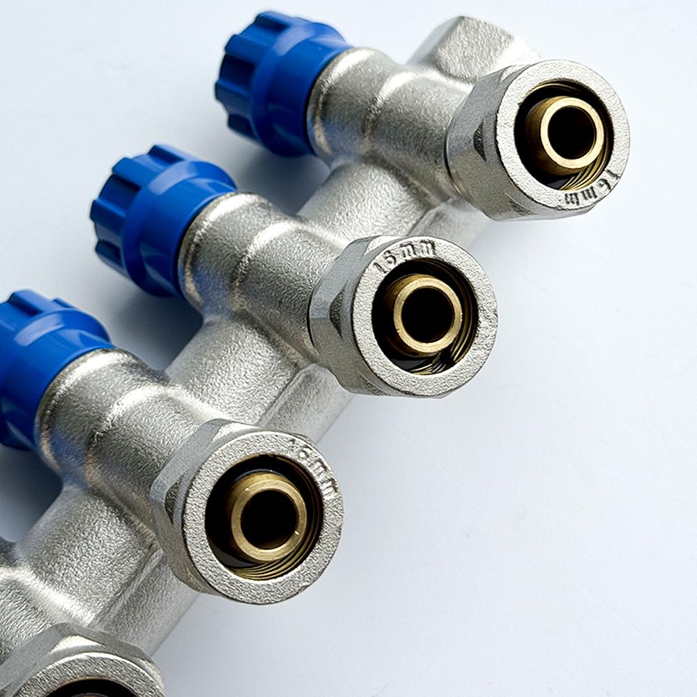 Коллектор с перекрытием SANTAN 16х3/4" под 35° латунный 4 контури (62817) - фото 2