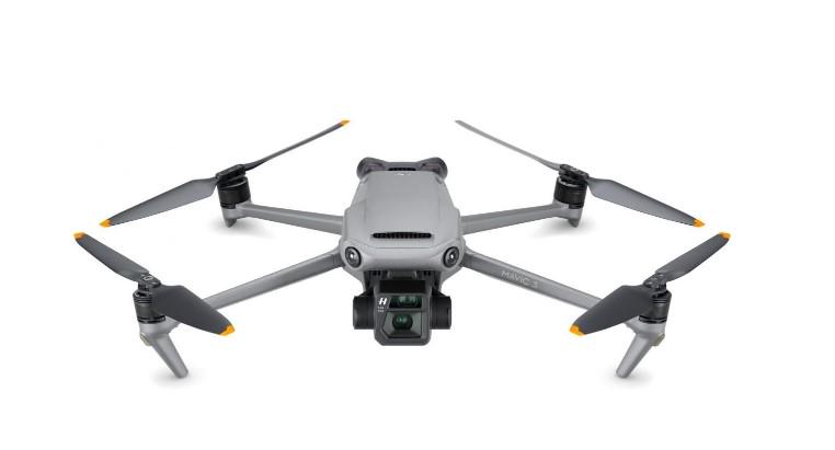 Квадрокоптер DJI Mavic 3 Fly More Combo (9298438)