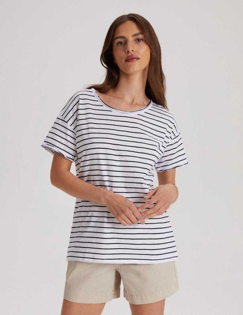 Футболка женская Diverse BEASTRI M Белый (5902598871718)