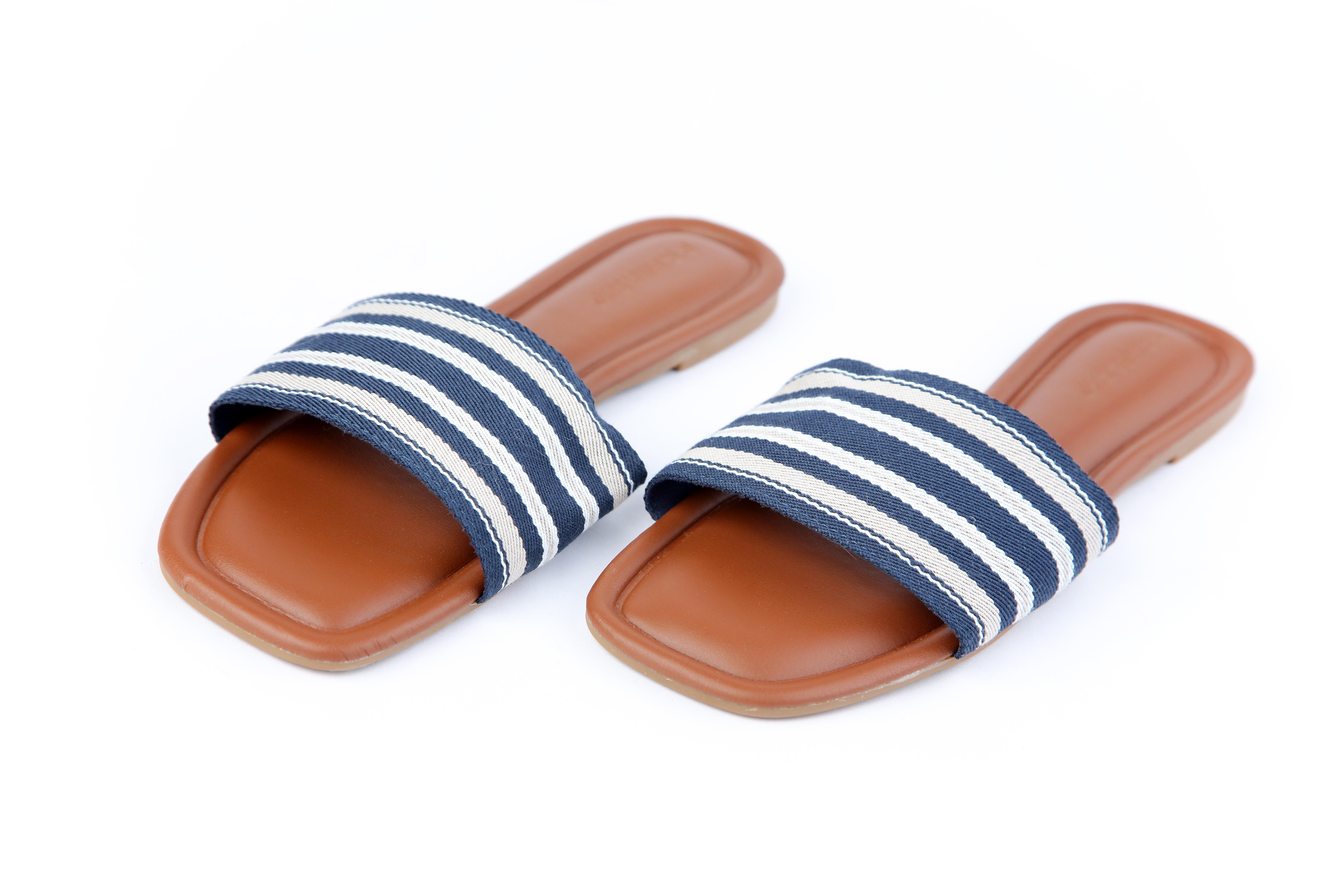 Шльопанці PRIMARK в смужку р. 40