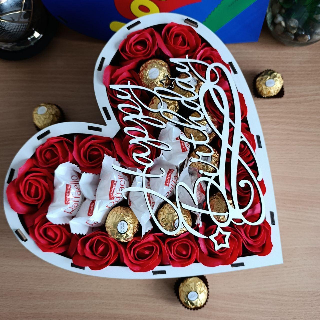 Бокс з цукерками Raffaello та Ferrero (ar283) - фото 2 Бокс з цукерками Raffaello та Ferrero (ar283) - фото 2