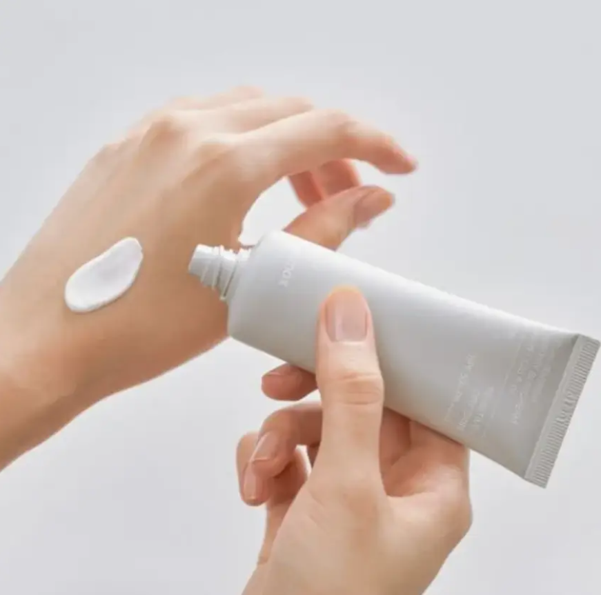 Крем для обличчя сонцезахисний Celimax Dual Barrier Watery Sun Cream SPF50+ PA++++ 40 мл (Dual Barrier Watery Sun) - фото 4 Крем для обличчя сонцезахисний Celimax Dual Barrier Watery Sun Cream SPF50+ PA++++ 40 мл (Dual Barrier Watery Sun) - фото 4