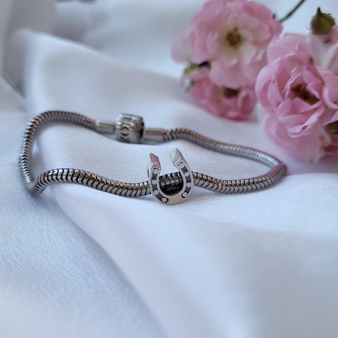 Шарм подвеска подкова без камней серебро 925 пробы черненное 2,20 г (804ч)