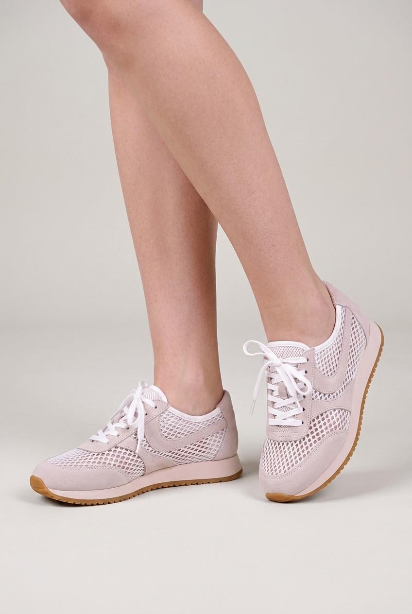 Кроссовки женские Where Uwear летние из натуральной замши и текстиля 351186 р. 36 Светло-серый (351186_36) Кроссовки женские Where Uwear летние из натуральной замши и текстиля 351186 р. 36 Светло-серый (351186_36)